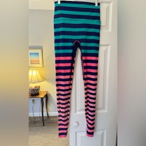 K-Deer striped leggings. Size Large.